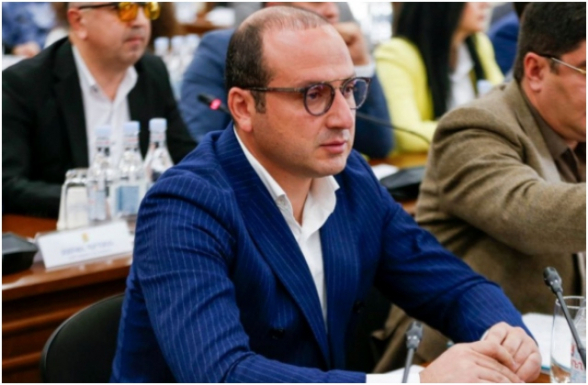 Երևանը կոլապսի առաջ կանգնացրածներն ու քաղաքն անտերության մատնածները 2025թ․ իրենք իրենց պարգևատրել են 714 մլն դրամով